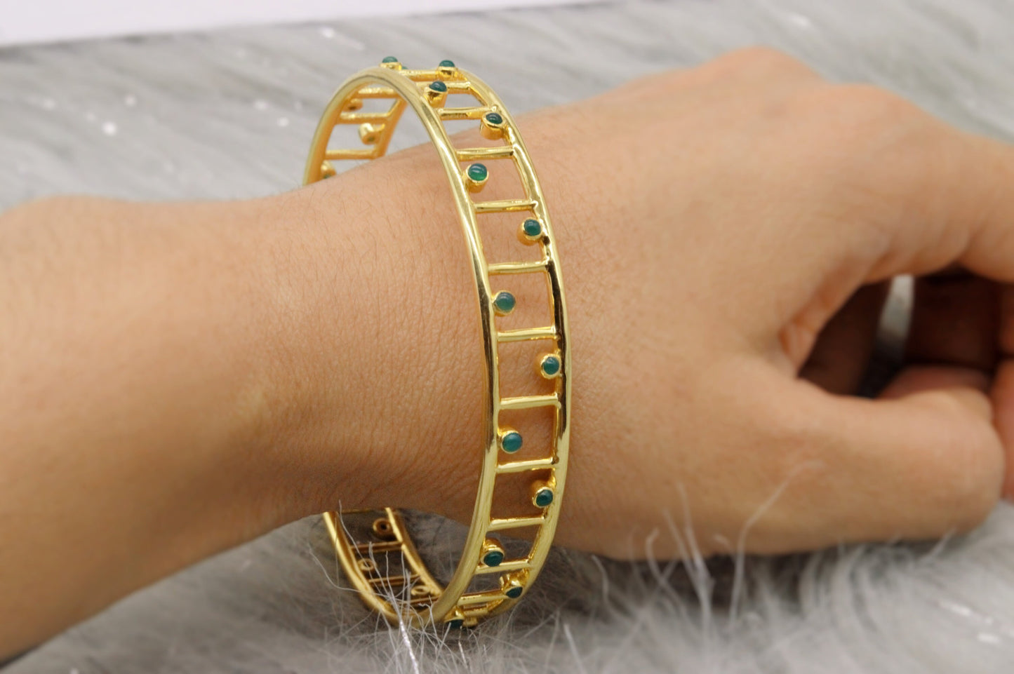 Green Onyx Gold Bangle Bracelet, Dainty Gemstone Bracelet, Unique Bracelet For women, Gift For Her, Birthday Gift, 6.5 cm diameter