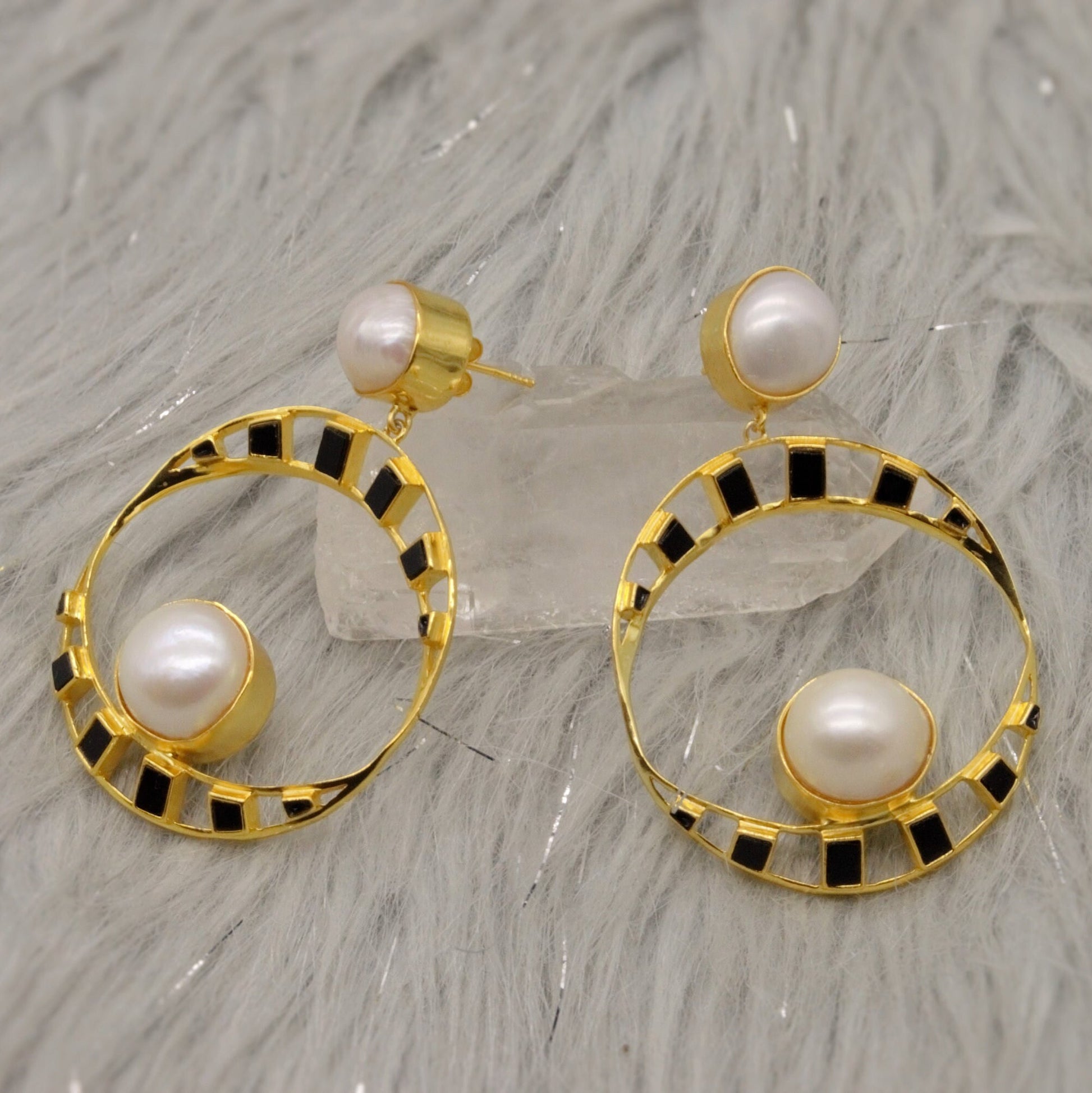 Pearl, Black Onyx Gold Earrings, June Birthstone Jewelry, Unique Statement Earrings, Gemstone Dangle Earrings, Birthday Gift for Her