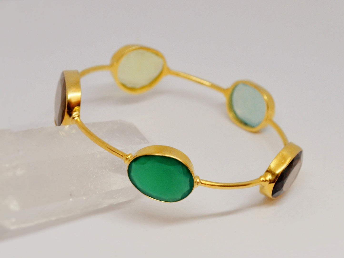 Green Onyx Smoky Quartz Bangle Bracelet, Chalcedony Bracelet, Gold Plated 925 Silver Bangle, Birthday Gift For Her, Dainty Bracelet 6 cm