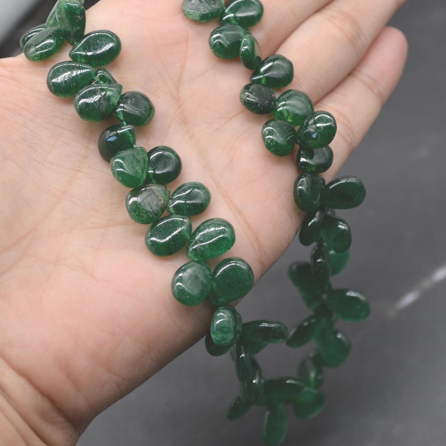 Green Aventurine Beaded Necklace: Mint Green Gemstone Jewelry, 16 Inches