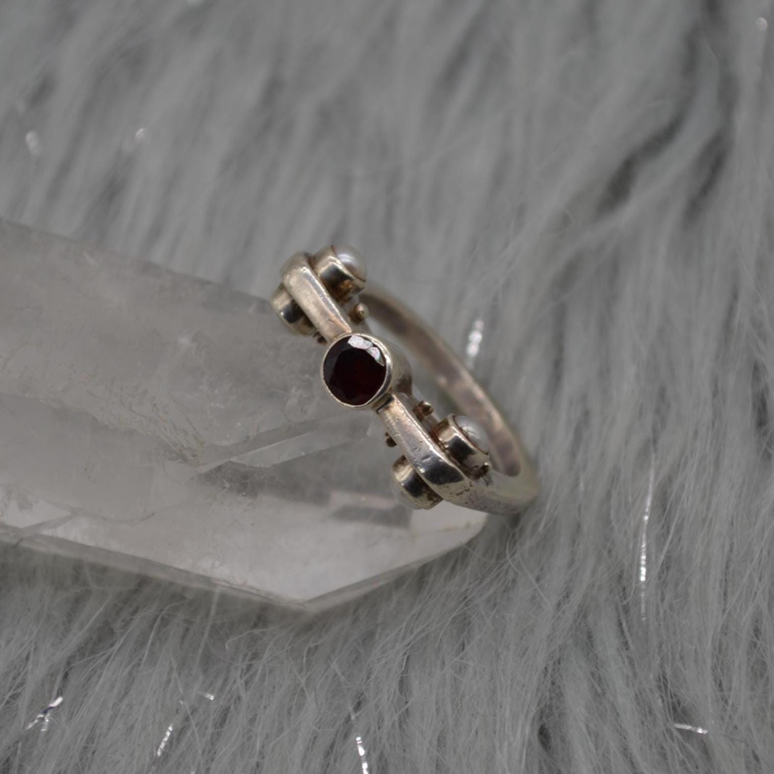 Garnet Pearl Sterling Silver Ring: Size N 1/2, Red White Gemstone, January June Birthstone