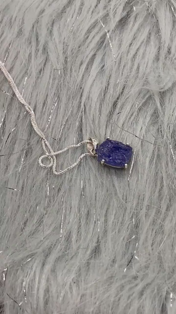 Raw Tanzanite Chain Pendant Necklace, Rough Cut Tanzanite Necklace, December Birthstone, Raw Gemstone, Sterling Silver, Birthday Gift