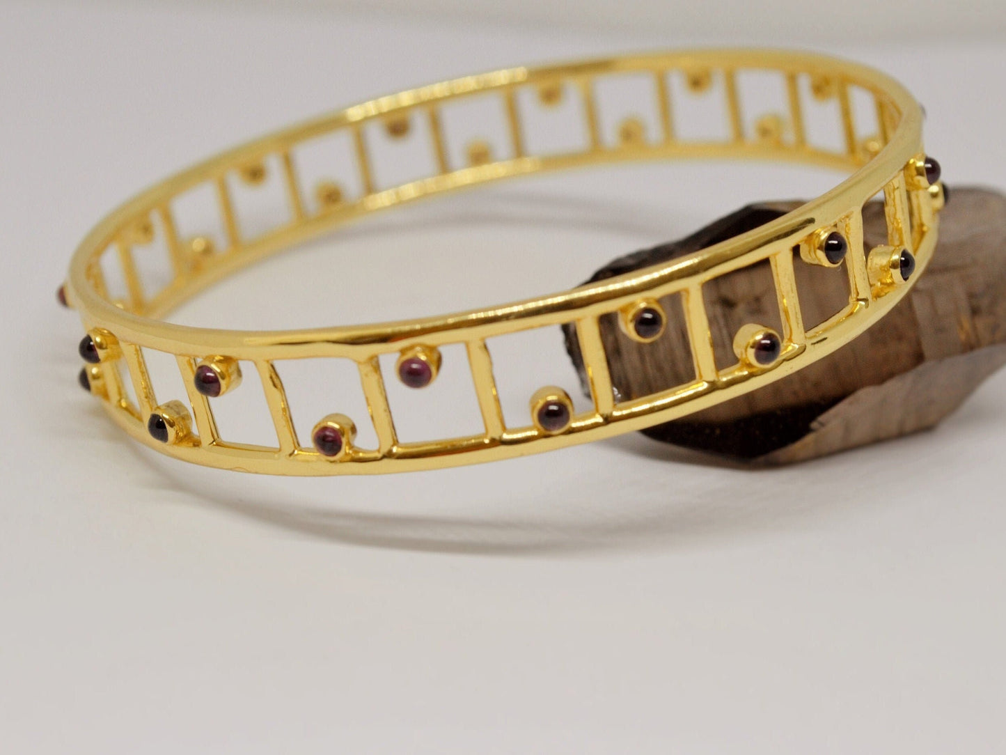 Garnet Gold Bangle Bracelet, January Birthstone Bangle, Unique Dainty Gemstone Bracelet, Indian Gold Bracelets, Kada Bangle For Women, 6.5cm