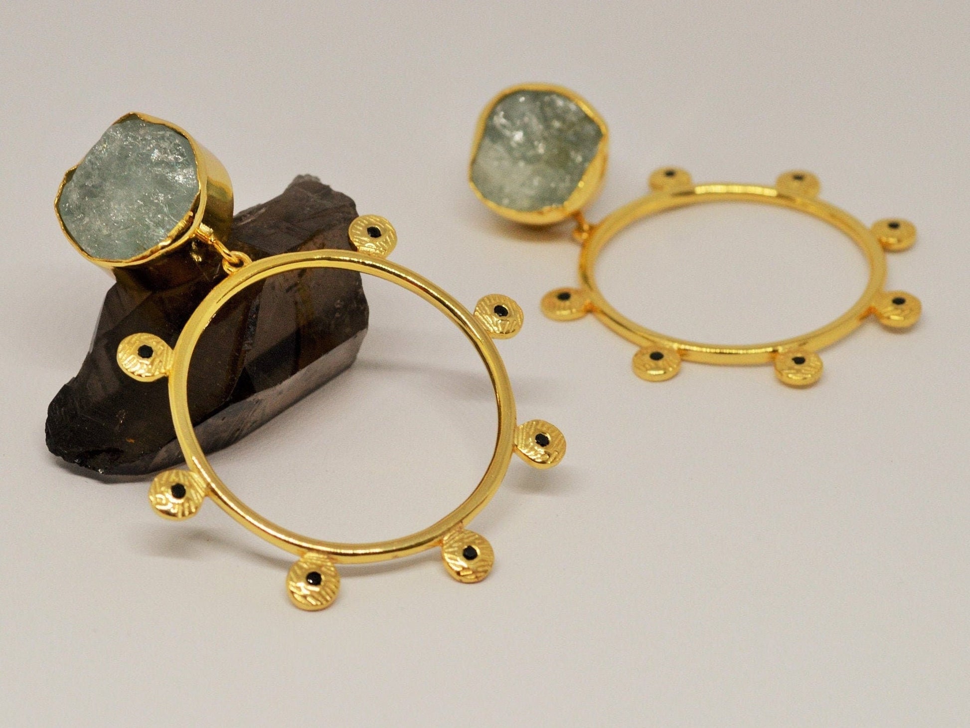 Black Spinel and Raw Aquamarine Earrings, Gold Hoop Earrings, March Birthstone Jewelry, Gemstone Earrings, Aquamarine Jewelry, Gifts For Her